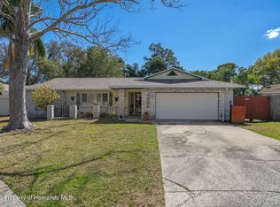 2271 Republic Dr, Dunedin, FL 34698