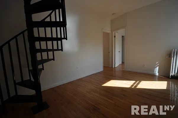 Rented by REAL New York | media 15