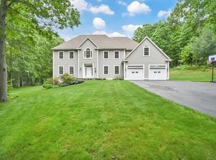 5 Jonathan Dr, Ellington, CT 06029