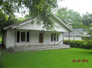 15 W Marion Rd, Greenville, SC 29617