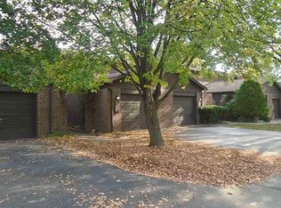 2547 Meade Ct, Ann Arbor, MI 48105