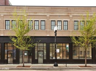 2105 W Irving Park Rd #2W, Chicago, IL 60618