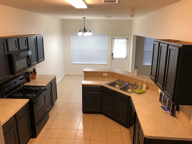 11118 Northam Dr — Photo 10
