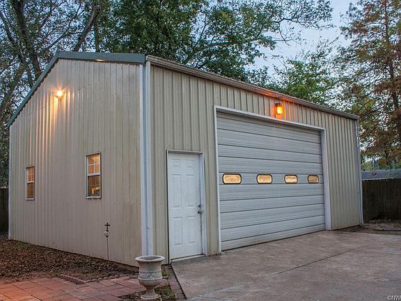 4th image of 2814 Patricia Dr