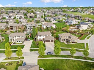 1606 Blue Sage Pkwy, Elkhorn, NE 68022