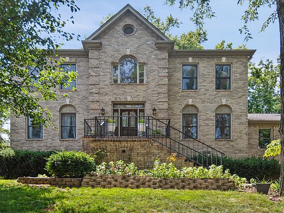 3rd image of 8468 Indian Hills Dr