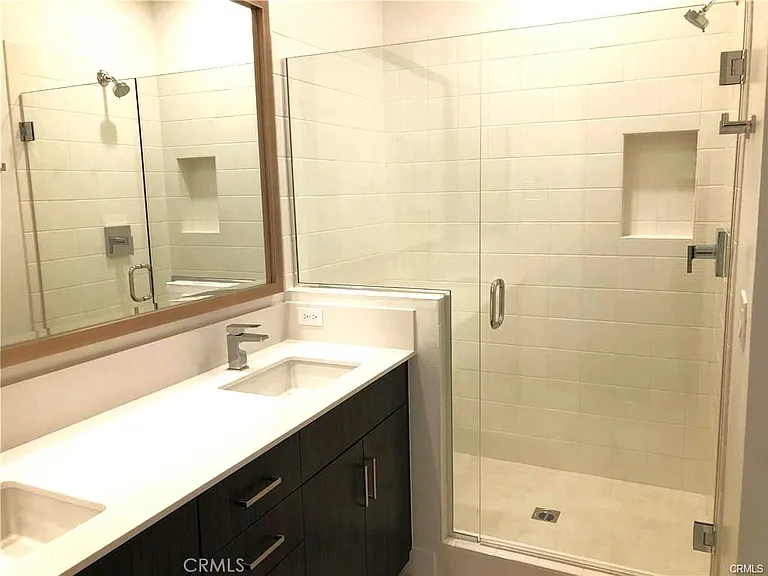 2830 Blossom Ct — Photo 3