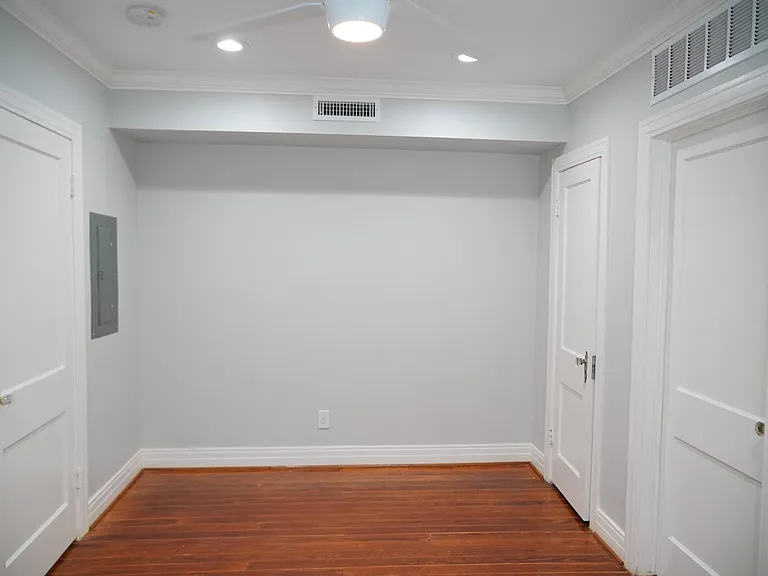 5216 Milam St #6 — Photo 11