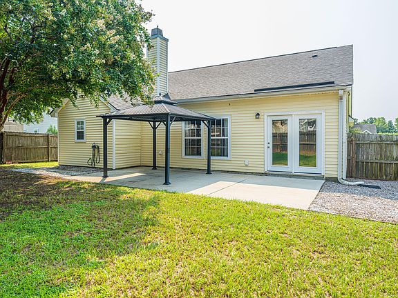3rd image of 5056 Carrington Ct