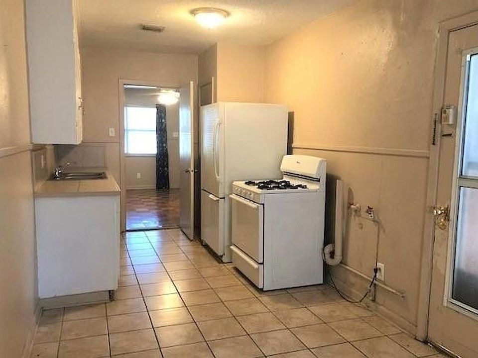 1st image of 1616 W Saint Mary Blvd