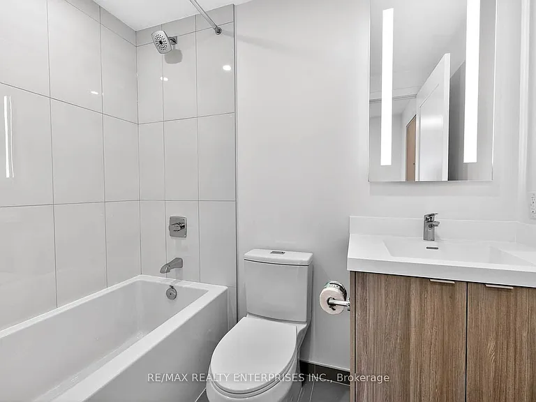 60 Central Park Dr #2404 — Photo 24
