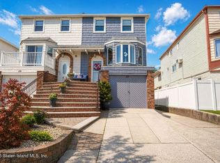 27 Gauldy Ave, Staten Island, NY 10314
