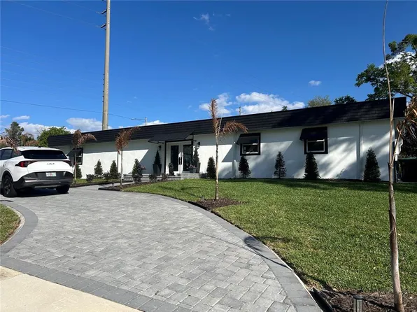 5701 Tarawood Dr, Orlando, FL 32819