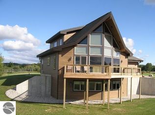 4975 Frederick Rd, Arcadia, MI 49613