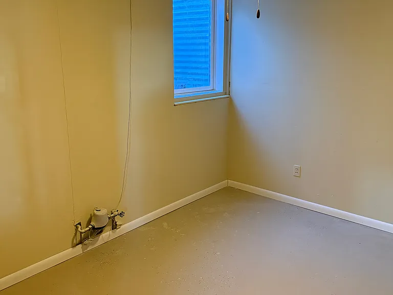 720 Harrison Ave — Photo 6