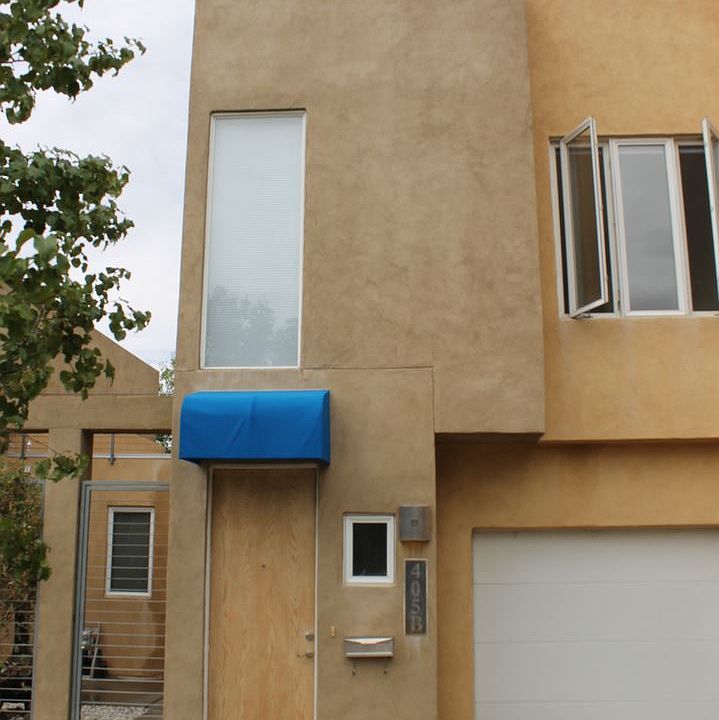 2nd image of 405 Ridge Cir NE