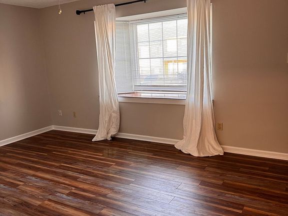 3rd image of 164 Kitty Hawk Sq