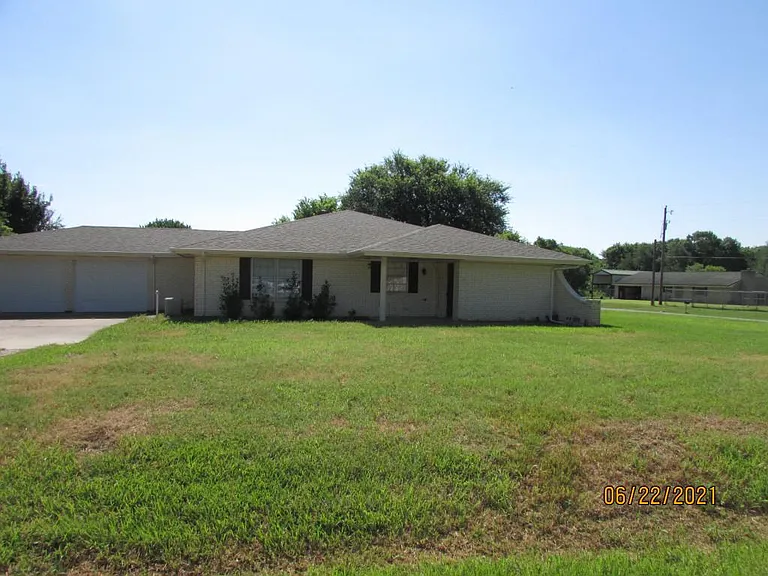 1936B Ash Creek Dr S — Photo 2