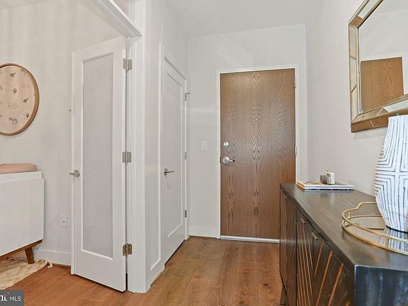 A True Foyer - Makes this Condo Feel Like a "Home"