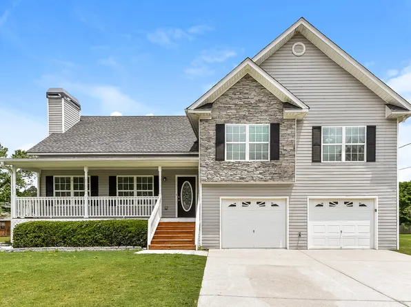 939 Creek Run Pl, Temple, GA 30179