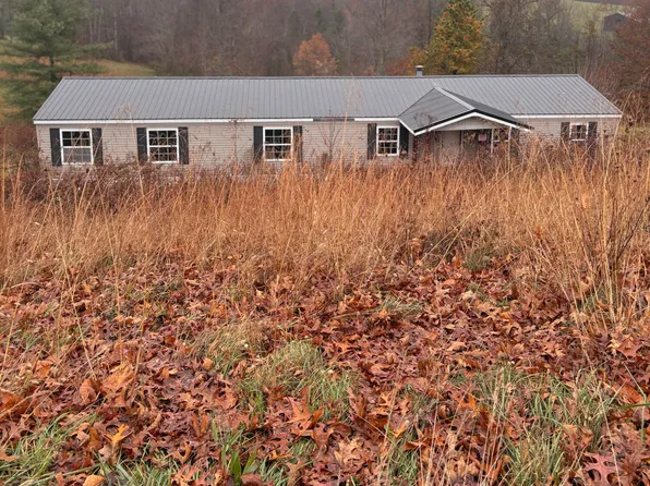 64 Becky Jane Rd, Frenchburg, KY 40322