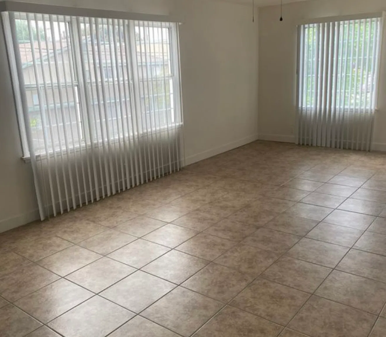 3 bed, 1200 sqft, $2,785 — Photo 3