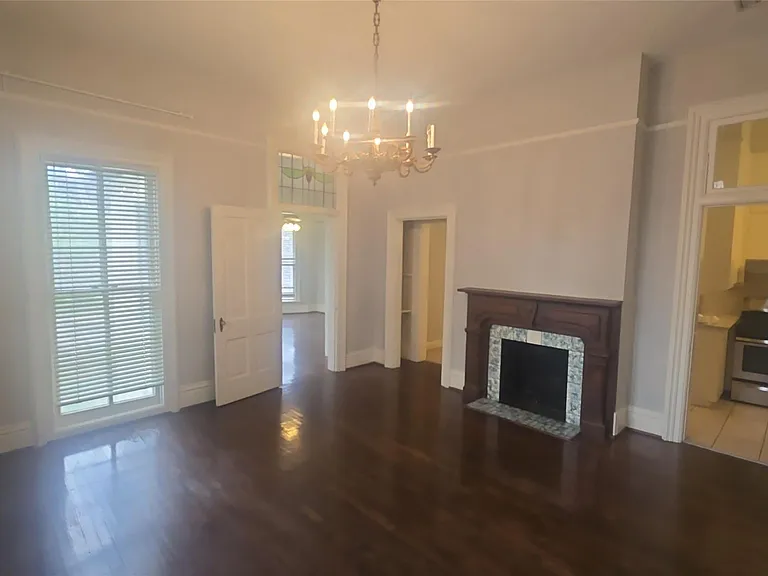 800 San Antonio St #5 — Photo 6