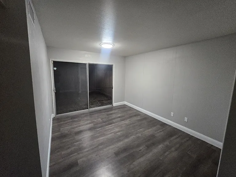 2648 Santa Barbara Dr — Photo 13