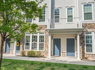 14 Jasmine Ln, Garfield, NJ 07026