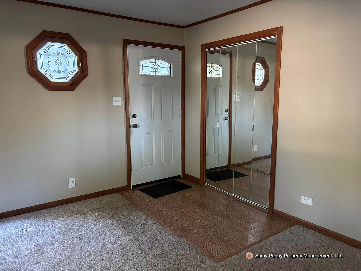 3 bed, 1085 sqft, $2,400 — Photo 2