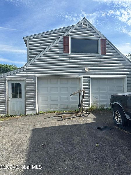 5th image of 9615 Mariaville Road