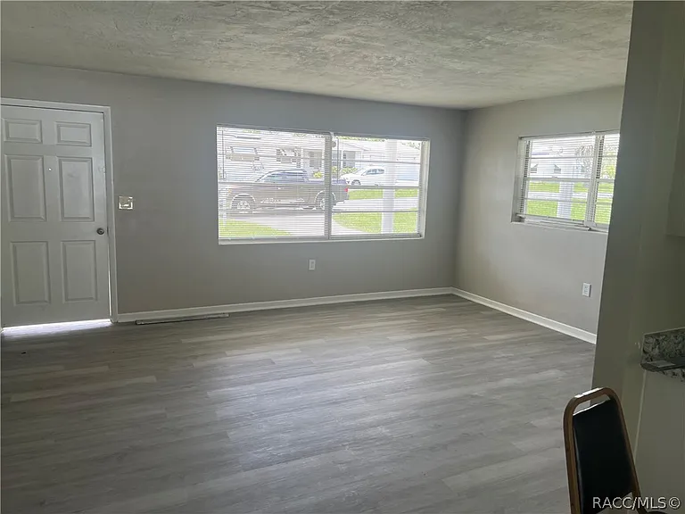 104 S Adams St — Photo 7