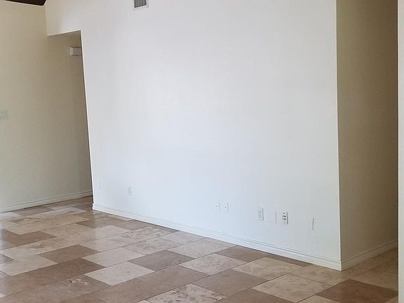 4th image of 16325 Castletroy Dr