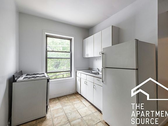 2nd image of 2520 N Kedzie Blvd APT 2