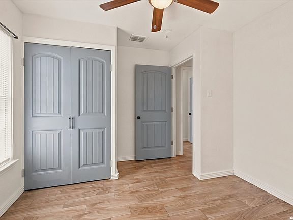 5th image of 4359 WILD OAK DR