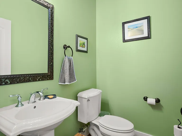 1230 Geneva Hills Rd — Photo 24