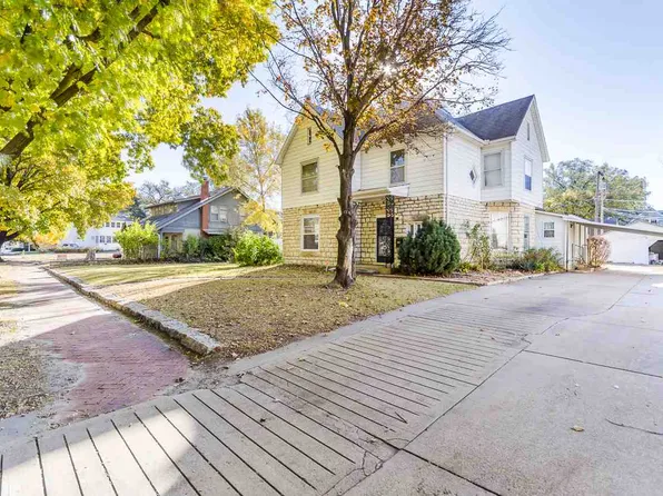 727 Humboldt St, Manhattan, KS 66502