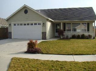 2044 Manchester Dr, Medford, OR
