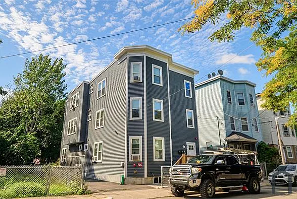 49 Woodcliff St #3