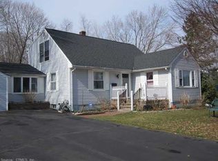 71 Canterbury Ln, Milford, CT 06460