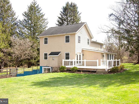 3rd image of 3061 Emmitsburg Rd