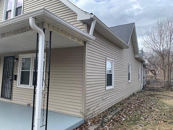 2nd image of 660 River Ave