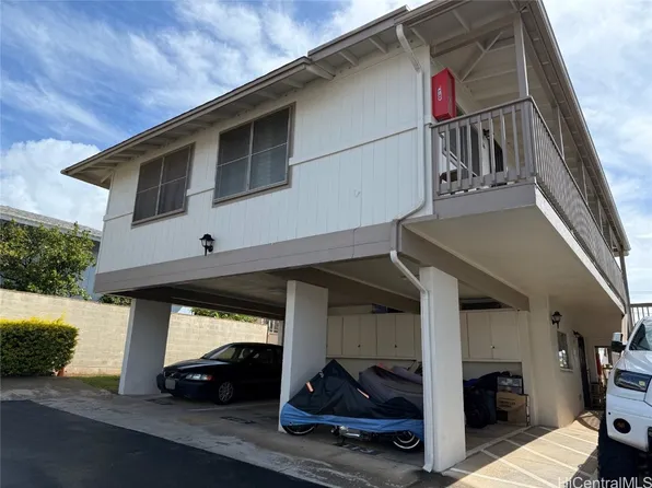 3632 Salt Lake Blvd #D15, Honolulu, HI 96818