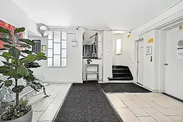 55 Morton St #5J — Photo 7