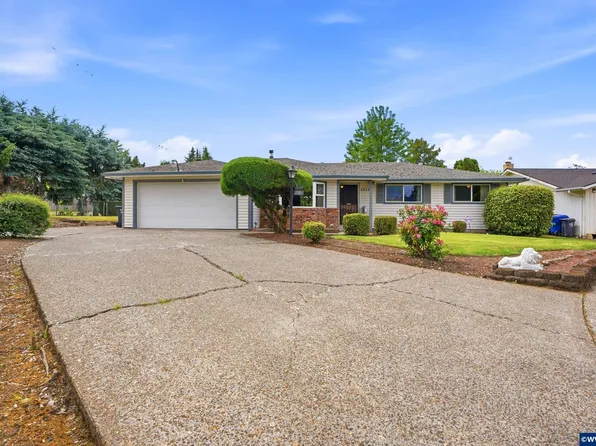 3813 Dustin Ct NE, Salem, OR 97305