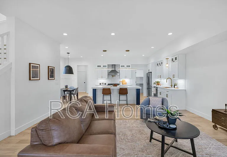 1225 Hoyt Ave — Photo 12