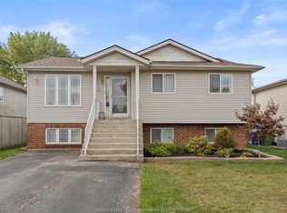 62 Bratt Dr, Amherstburg, ON N9V 4A2