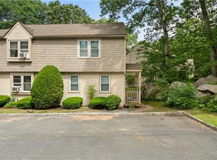 137 Fairway Dr, Coventry, RI 02816