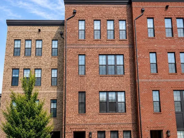 7556 Sawyer Farm Way Unit 1403, McLean, VA 22102