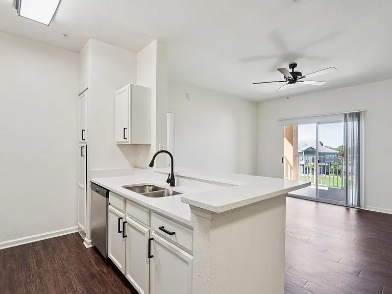 Royal Palm Terrace — Photo 22